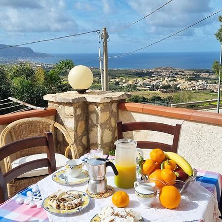 Casa Vacanza Vista Mare Custonaci Eksteriør bilde